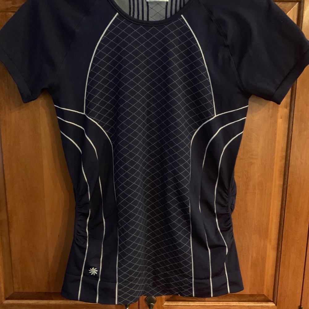 Athleta workout tee